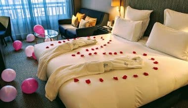 Romantic-party-balloons-welcome