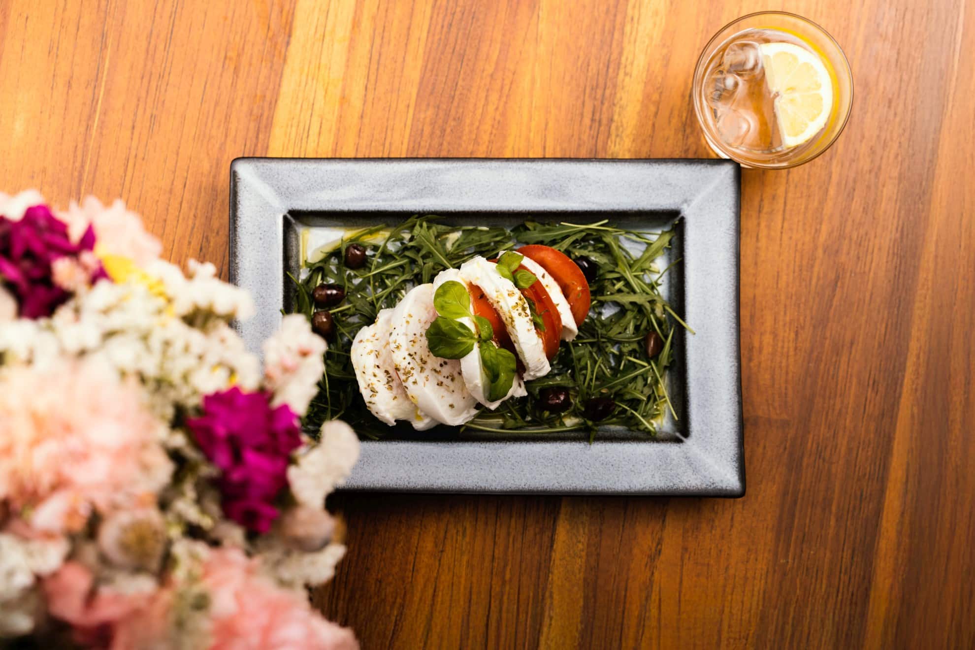 tavolo-Salade-caprese